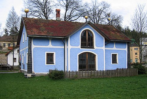 museum_von_hinten.jpg